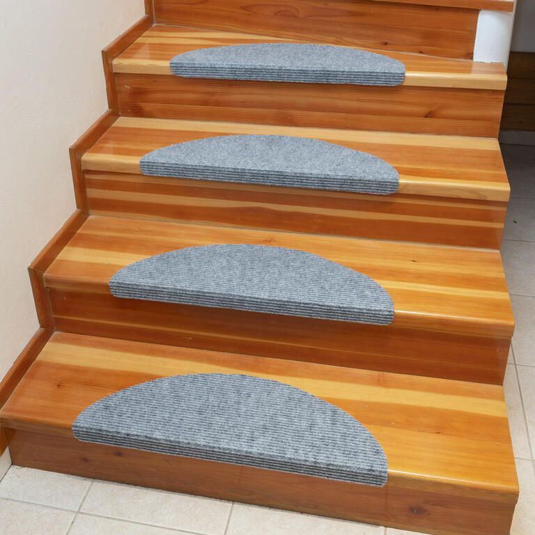 Dywanowa nakładka na schody QUICKSTEP półokrągła szara