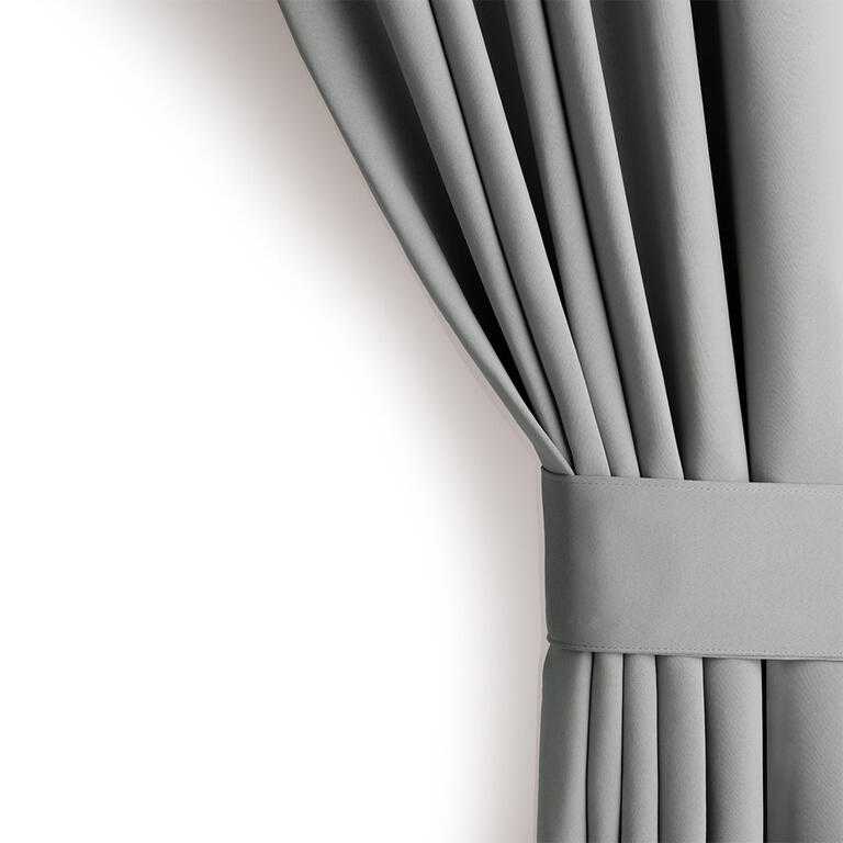 Zasłona zaciemniająca blackout RESTILO srebrna 140 x 245 cm