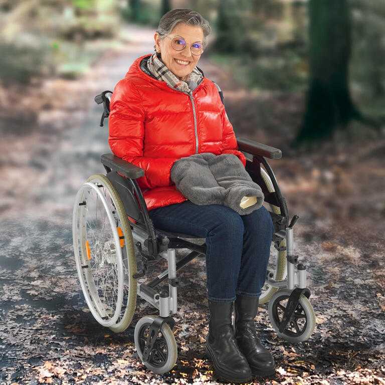 Termofor pluszowy z otworami na ręce lub nogi